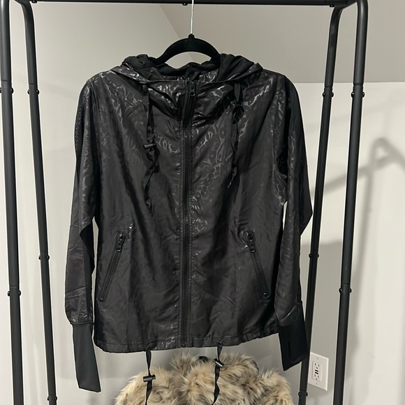 Zyia Active Hoodie Jacket black cheetah animal print size small. - Picture 1 of 4